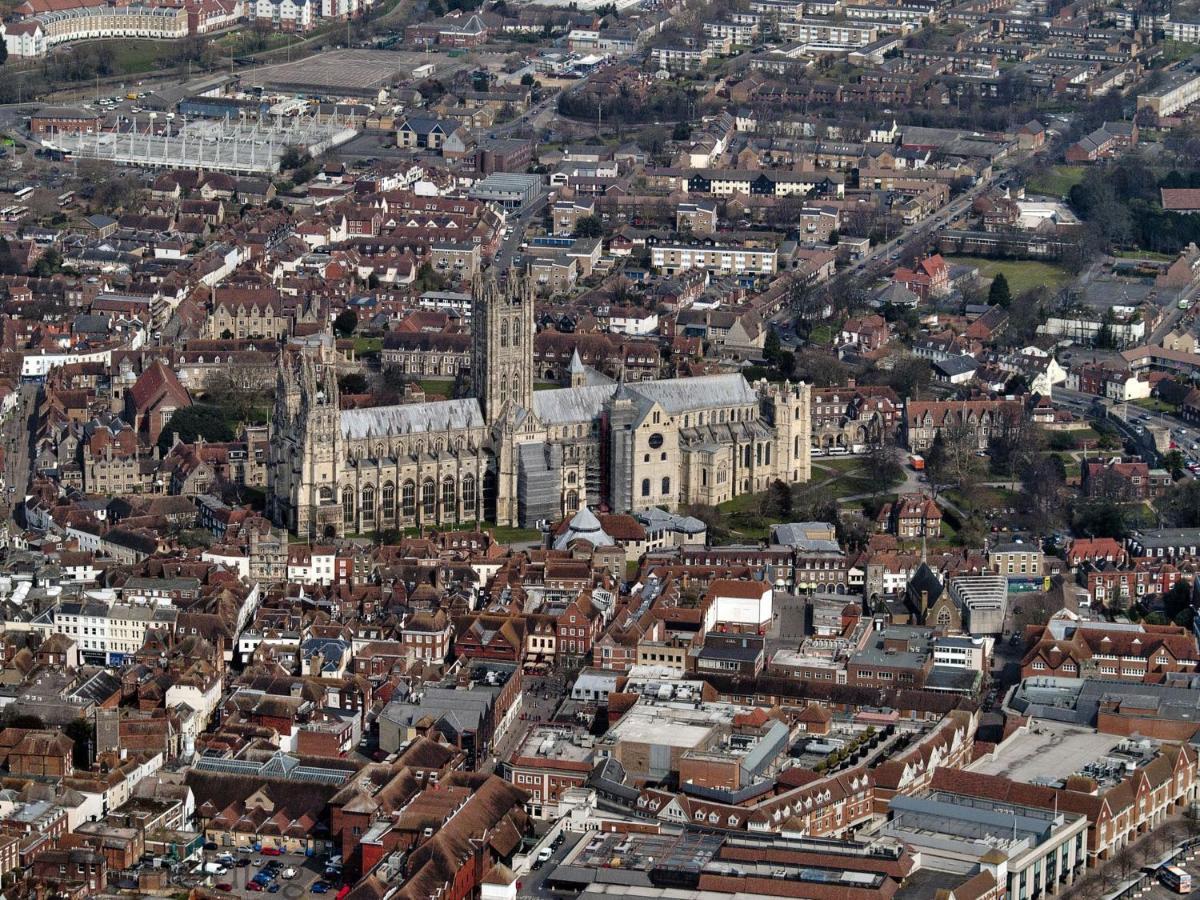 Canterbury Accommodations With Free Car Park Onsite And High Speed Wifi Bagian luar foto