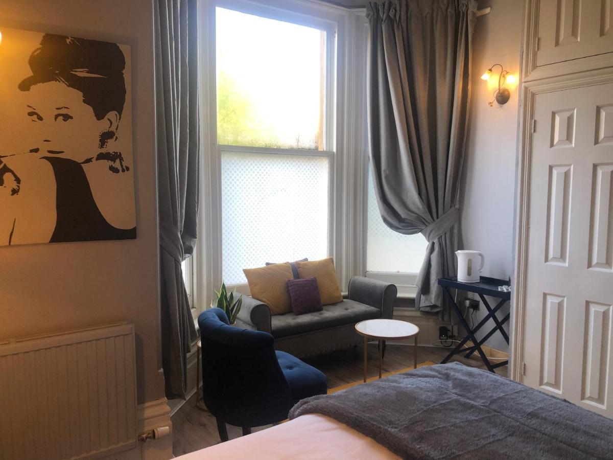 Canterbury Accommodations With Free Car Park Onsite And High Speed Wifi Bagian luar foto
