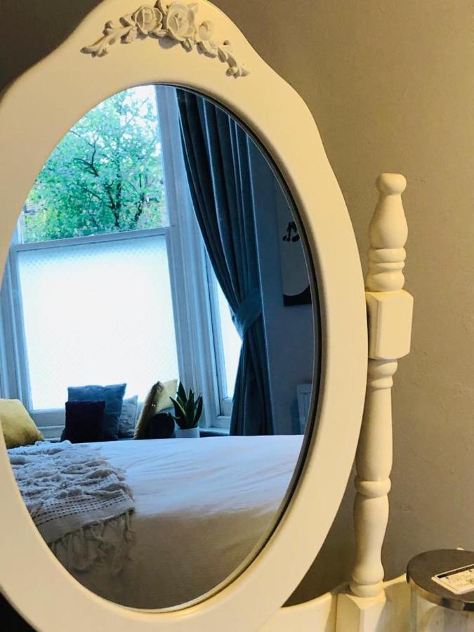 Canterbury Accommodations With Free Car Park Onsite And High Speed Wifi Bagian luar foto