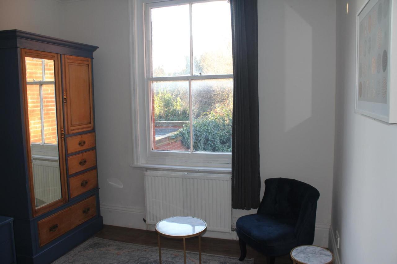 Canterbury Accommodations With Free Car Park Onsite And High Speed Wifi Bagian luar foto