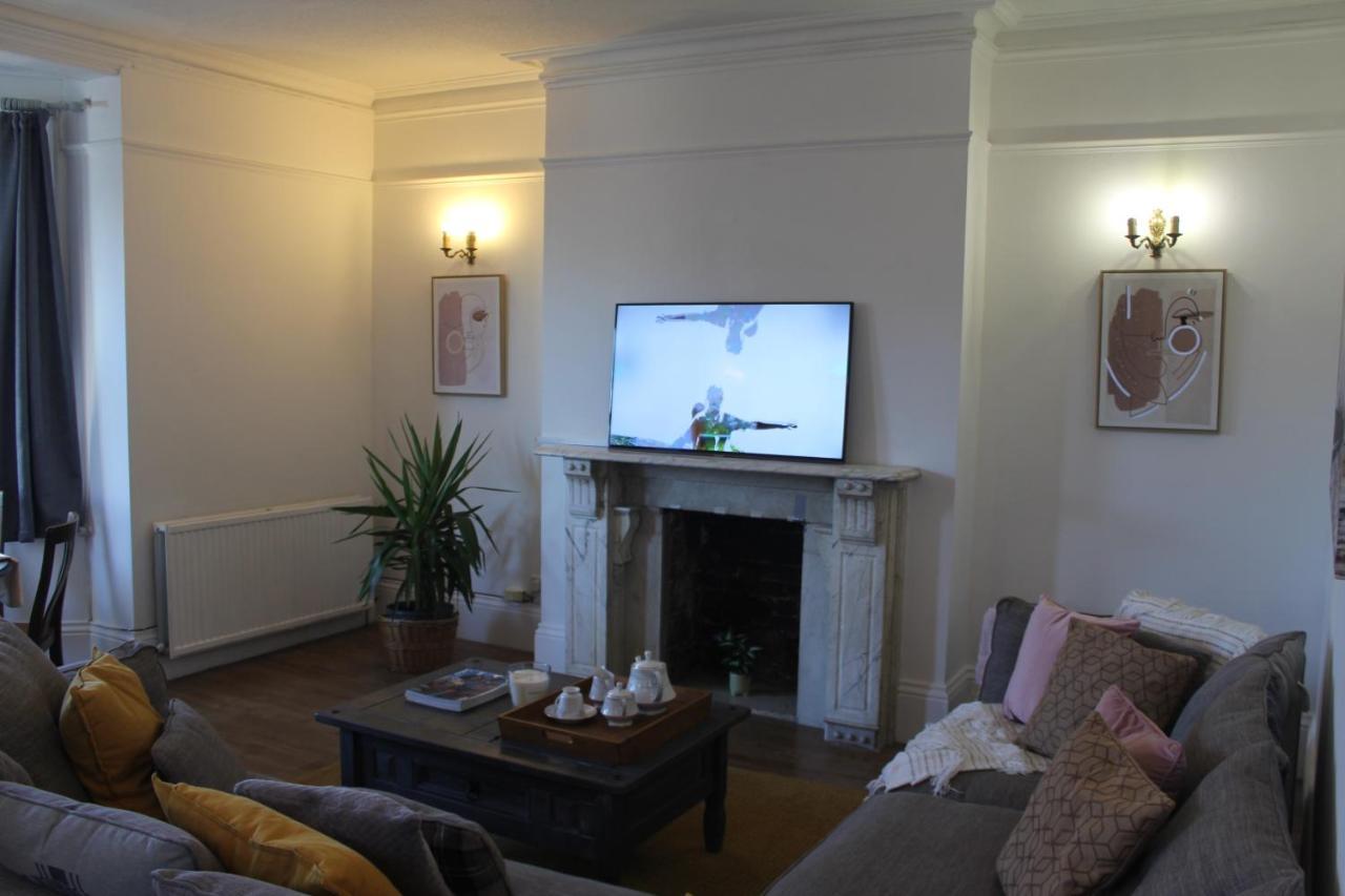 Canterbury Accommodations With Free Car Park Onsite And High Speed Wifi Bagian luar foto
