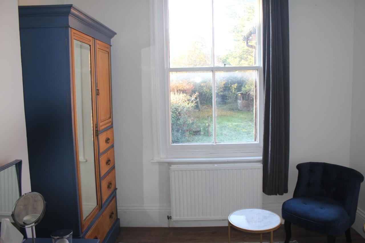 Canterbury Accommodations With Free Car Park Onsite And High Speed Wifi Bagian luar foto