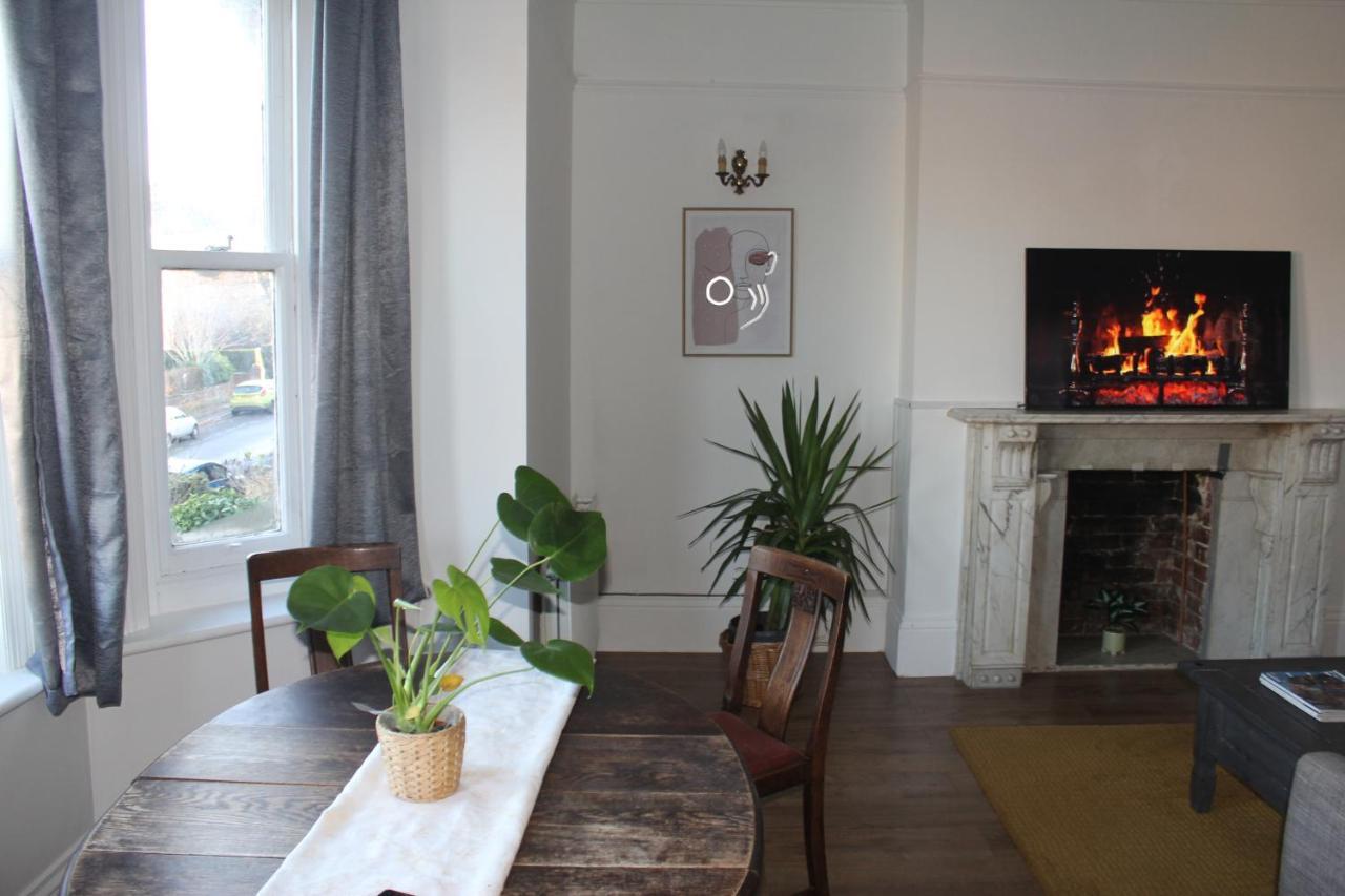 Canterbury Accommodations With Free Car Park Onsite And High Speed Wifi Bagian luar foto