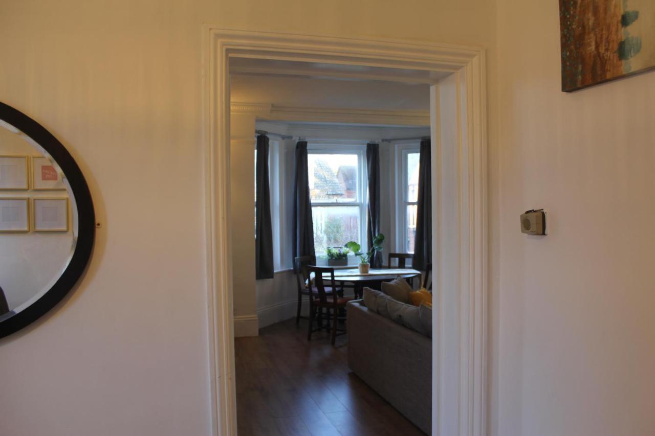 Canterbury Accommodations With Free Car Park Onsite And High Speed Wifi Bagian luar foto