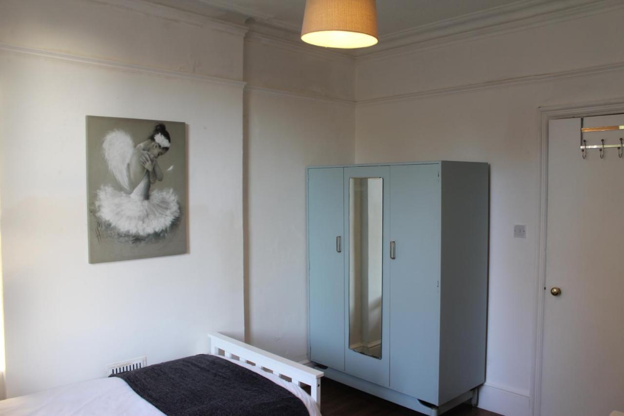Canterbury Accommodations With Free Car Park Onsite And High Speed Wifi Bagian luar foto
