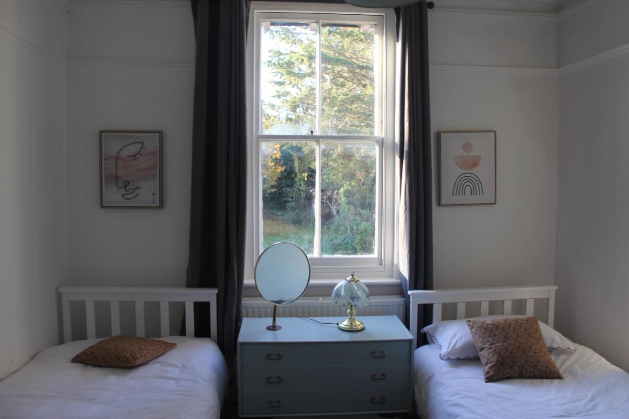 Canterbury Accommodations With Free Car Park Onsite And High Speed Wifi Bagian luar foto