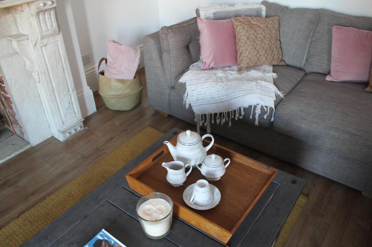 Canterbury Accommodations With Free Car Park Onsite And High Speed Wifi Bagian luar foto